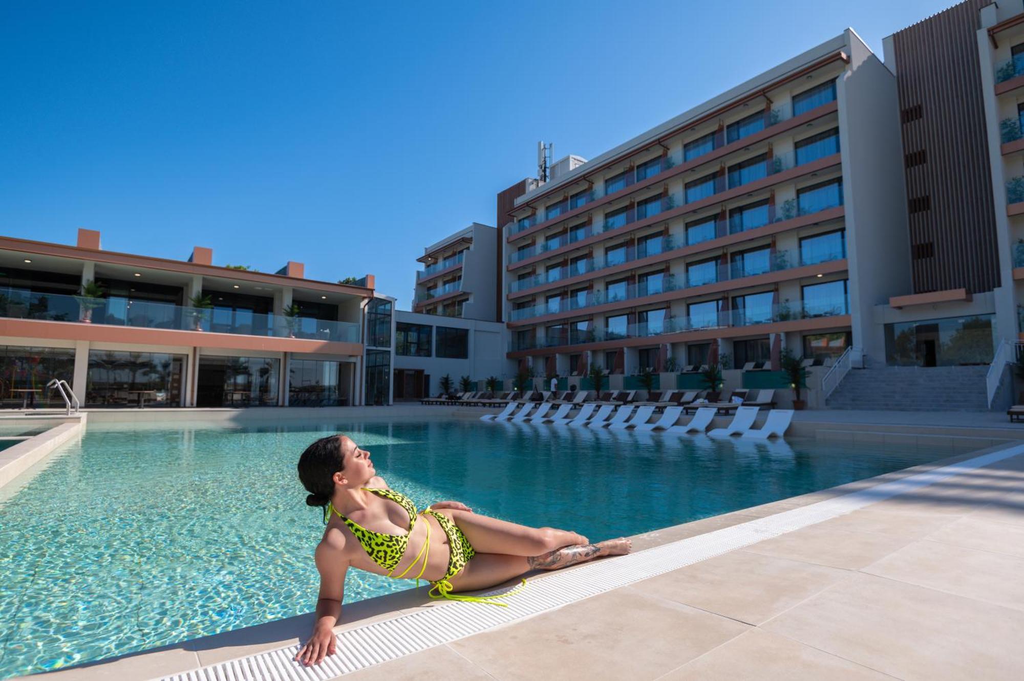 Hotel Palms Beach Kiten Naousa Dış mekan fotoğraf